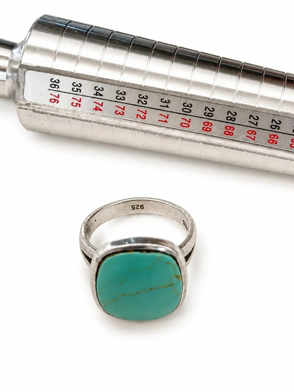 Sterling Silver Turquoise Cabochon Ring - 925